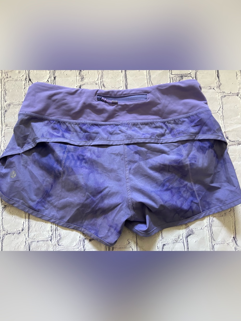 LULULEMON womens size 4 shorts